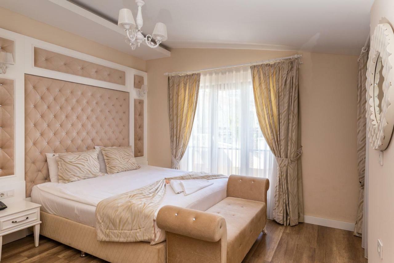 Microyal Hotel Анталия Екстериор снимка